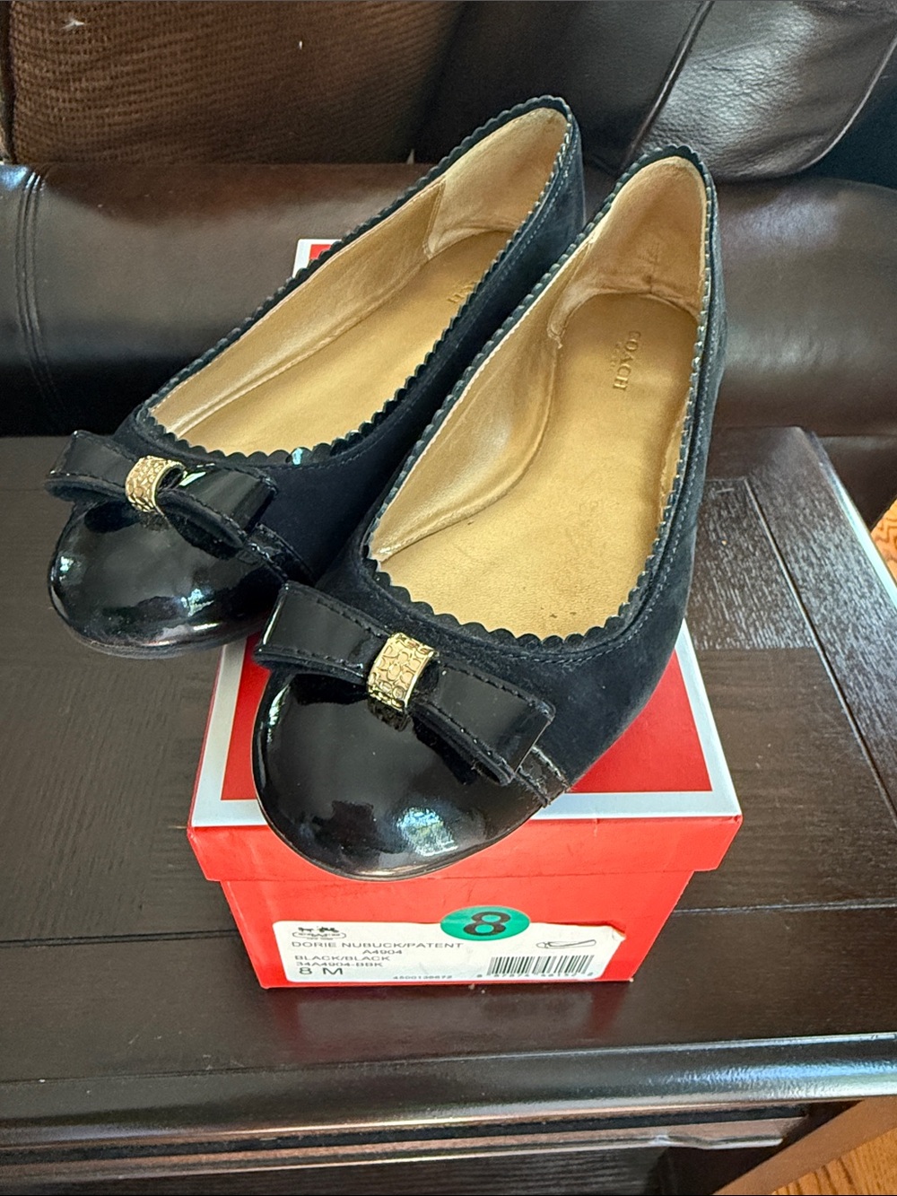 Coach women’s Black Patent-Toe Suede Ballet Flats w/ bow; Sz 8